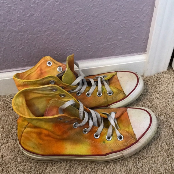 Converse Shoes - tie dye yellow and orange converse